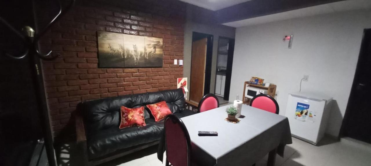 Apartamentos Willy - En Zona Residencial Con Estacionamiento Mendoza Exterior photo